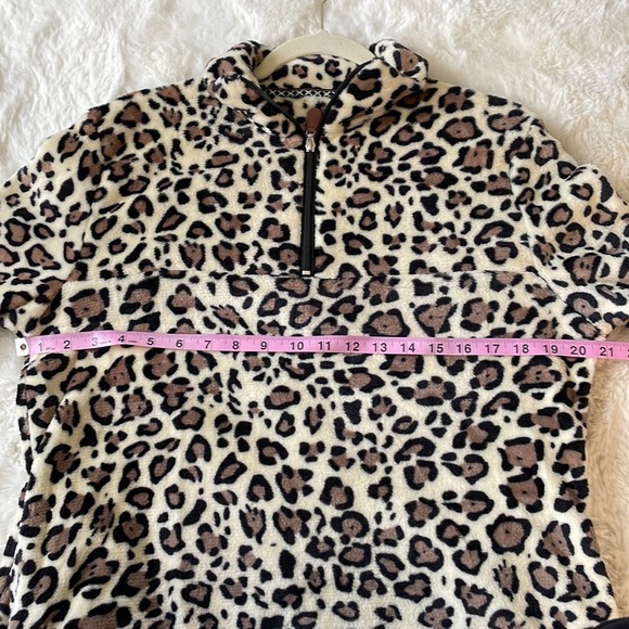 Leopard print pullover - Picture 8 of 9